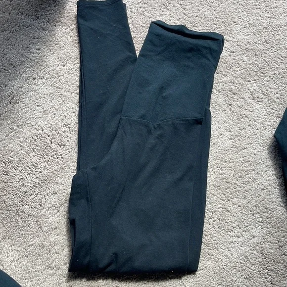 6 size small maternity leggings - Picture 2 of 11
